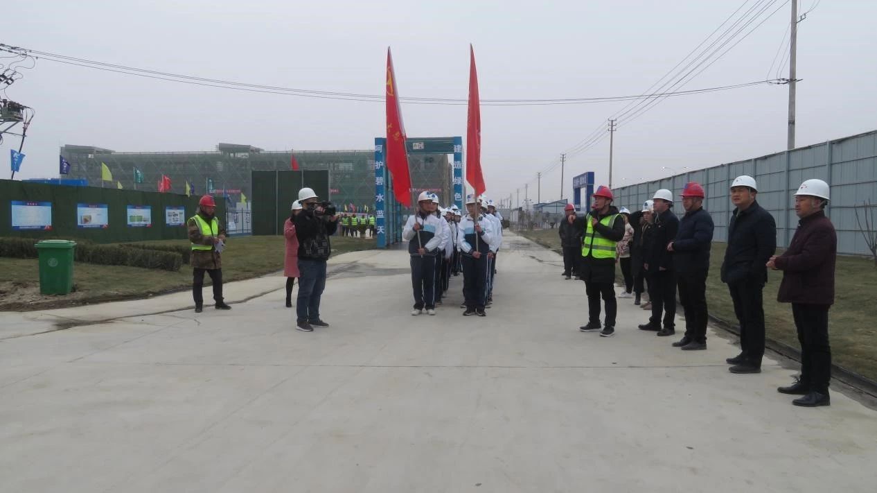 情系建設(shè)者，寒冬送溫暖